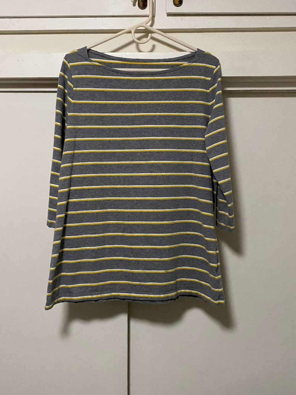 WARM, SOFT & COZY! Merona, 3/4 length sleeve, gray tunic w/gold stripes, size XL
